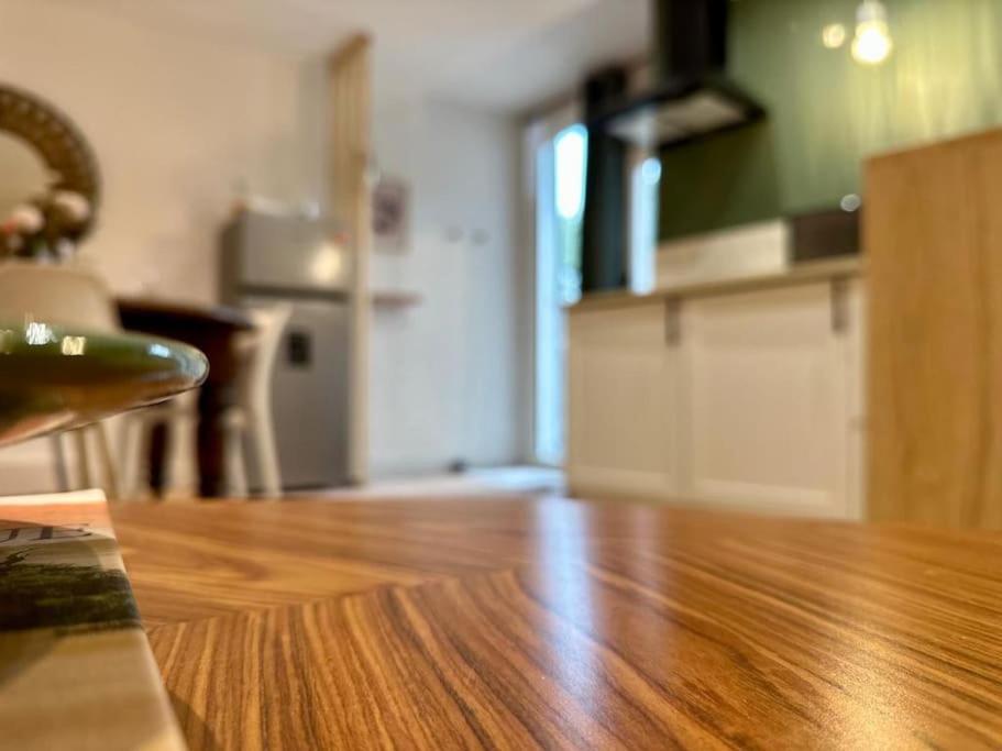 Chez Frida, Escapade Nimoise Apartment Nimes Ngoại thất bức ảnh